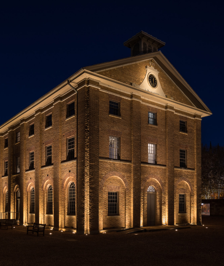 Iguzzini Hyde Barracks-3