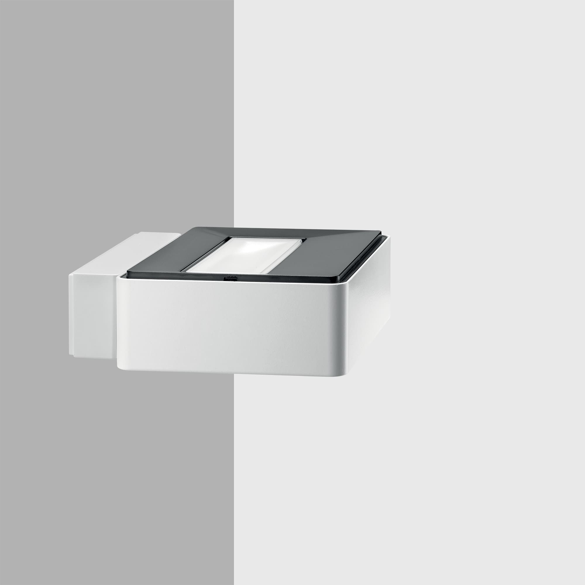Opti Linear Wall